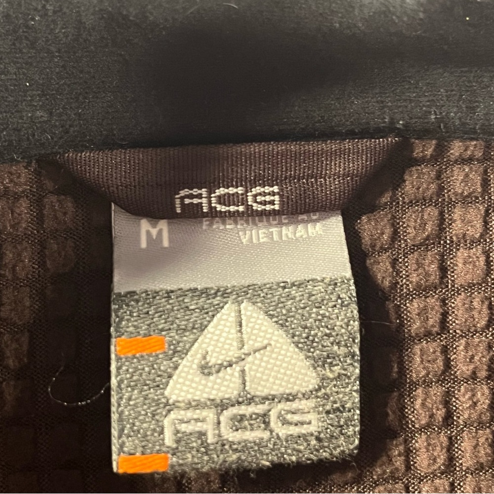 Nike ACG All Conditions Gear Women’s Vintage Fleece Jacket - Picture 8 of 9